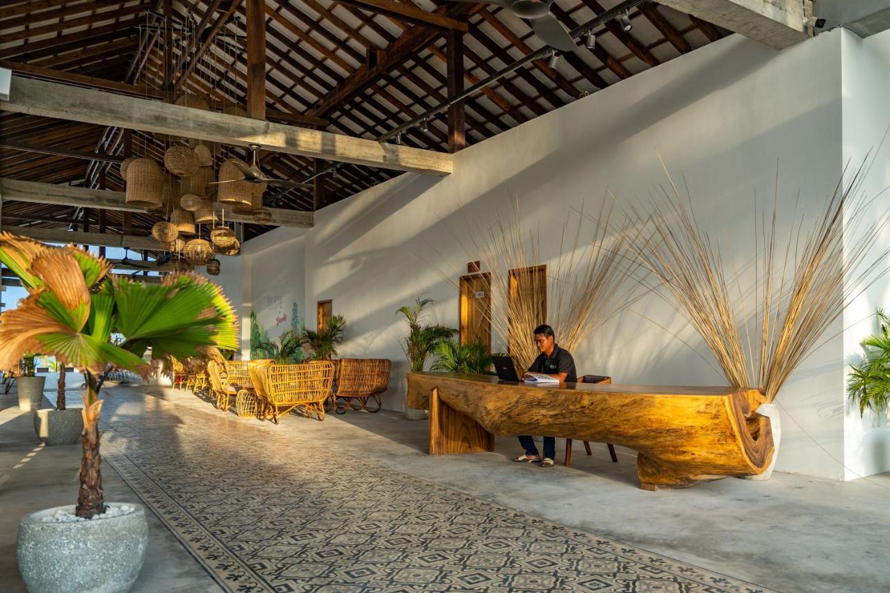 You&Me Resort Pagoda Beach Bagian luar foto