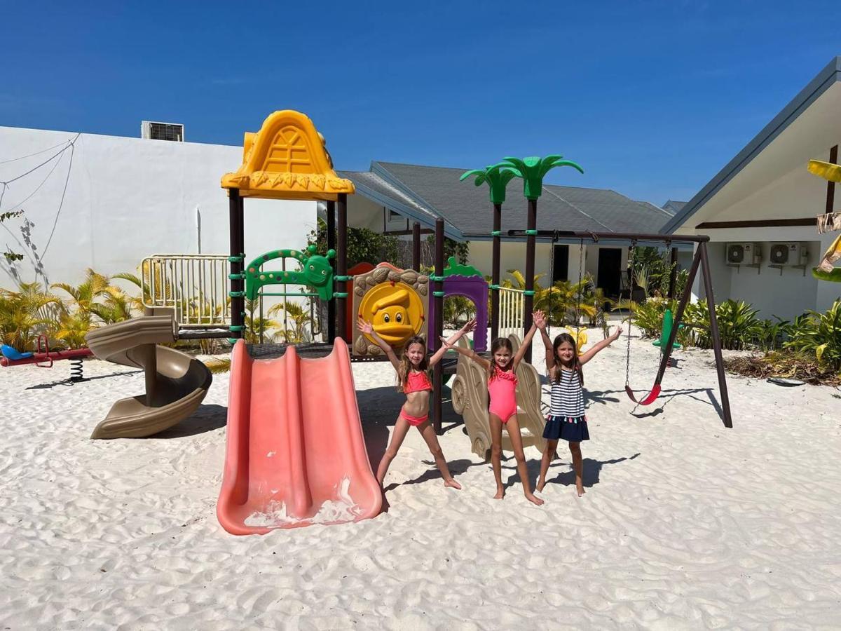 You&Me Resort Pagoda Beach Bagian luar foto