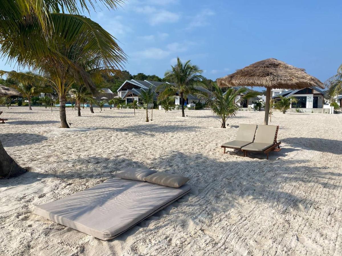 You&Me Resort Pagoda Beach Bagian luar foto