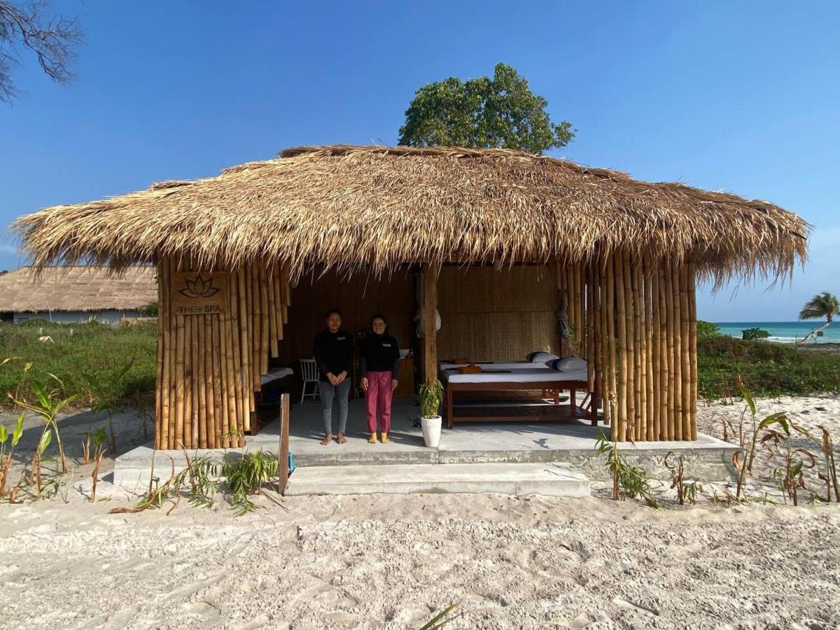 You&Me Resort Pagoda Beach Bagian luar foto